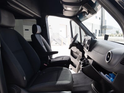 2019 Mercedes-Benz Sprinter Cab Chassis Standard Roof V6