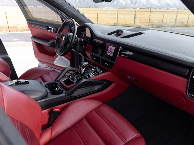 2023 Porsche Cayenne Turbo GT