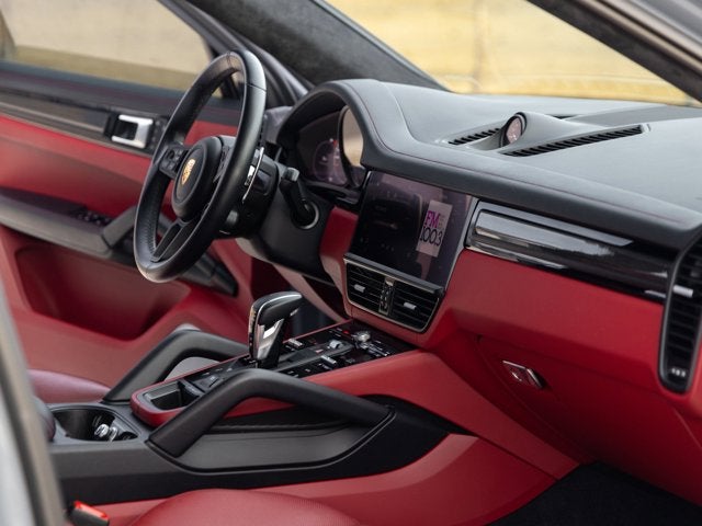 2023 Porsche Cayenne Turbo GT