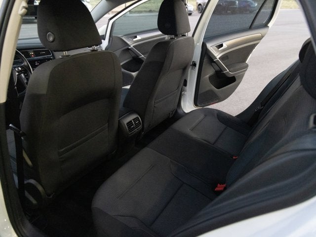 2018 Volkswagen e-Golf SE