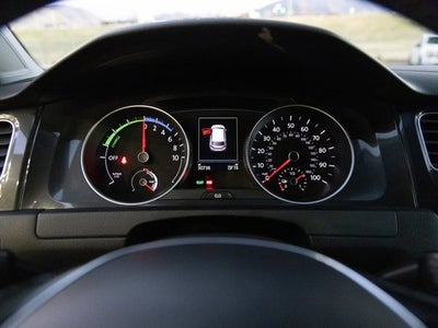 2018 Volkswagen e-Golf SE