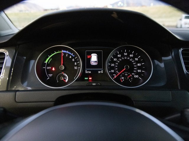 2018 Volkswagen e-Golf SE