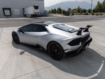 2018 Lamborghini Huracan LP 640-4 Performante