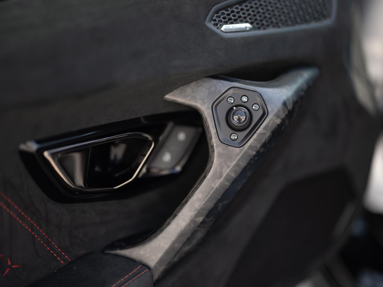 2018 Lamborghini Huracan LP 640-4 Performante