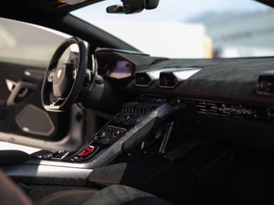 2018 Lamborghini Huracan LP 640-4 Performante