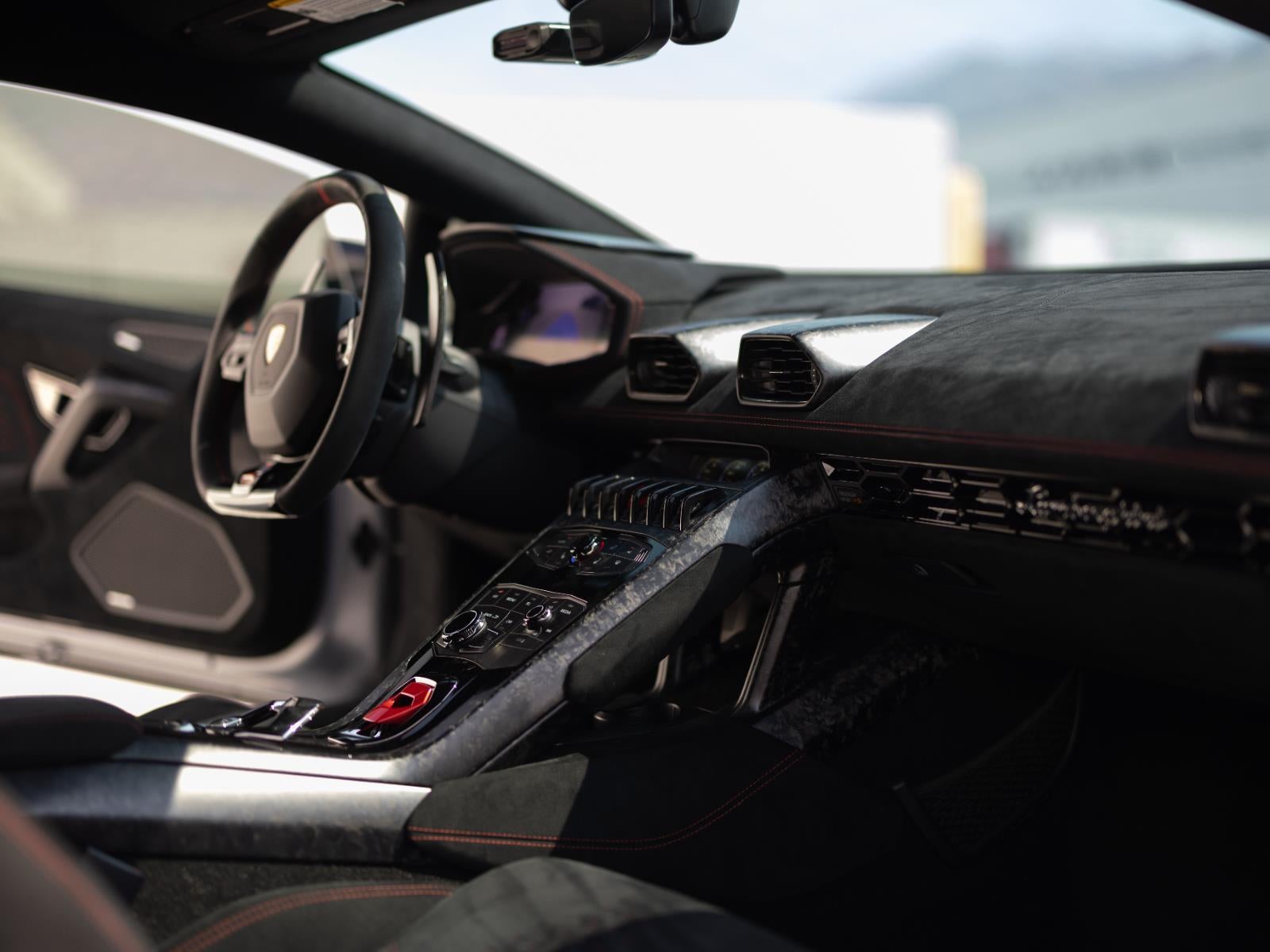 2018 Lamborghini Huracan LP 640-4 Performante