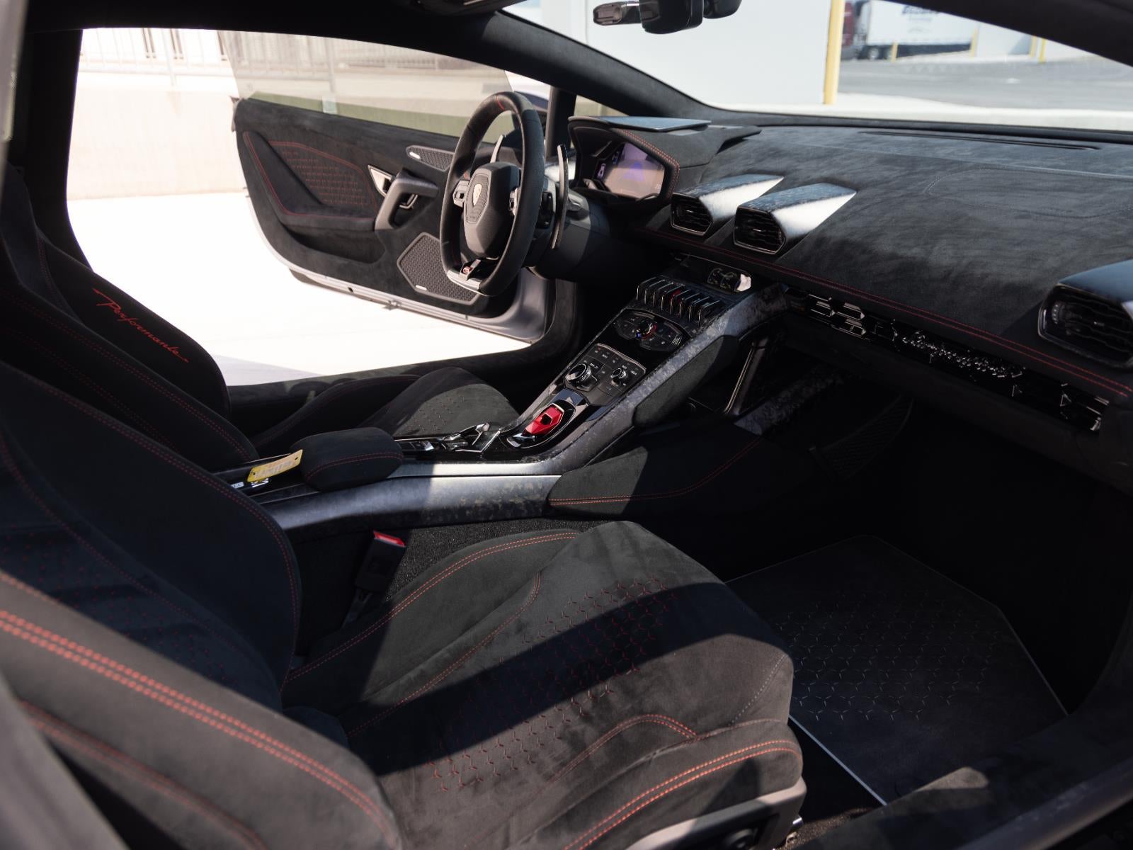 2018 Lamborghini Huracan LP 640-4 Performante